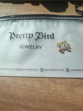 NEW Pretty Bird Jewelry Pink Bow Stud Earrings